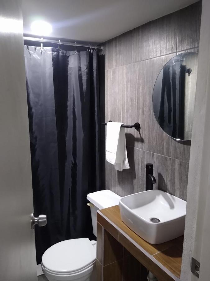 Apartamentos Ambassador ティファナ エクステリア 写真