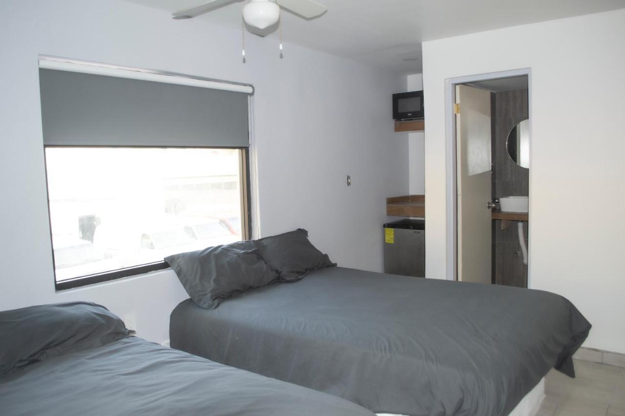 Apartamentos Ambassador ティファナ エクステリア 写真