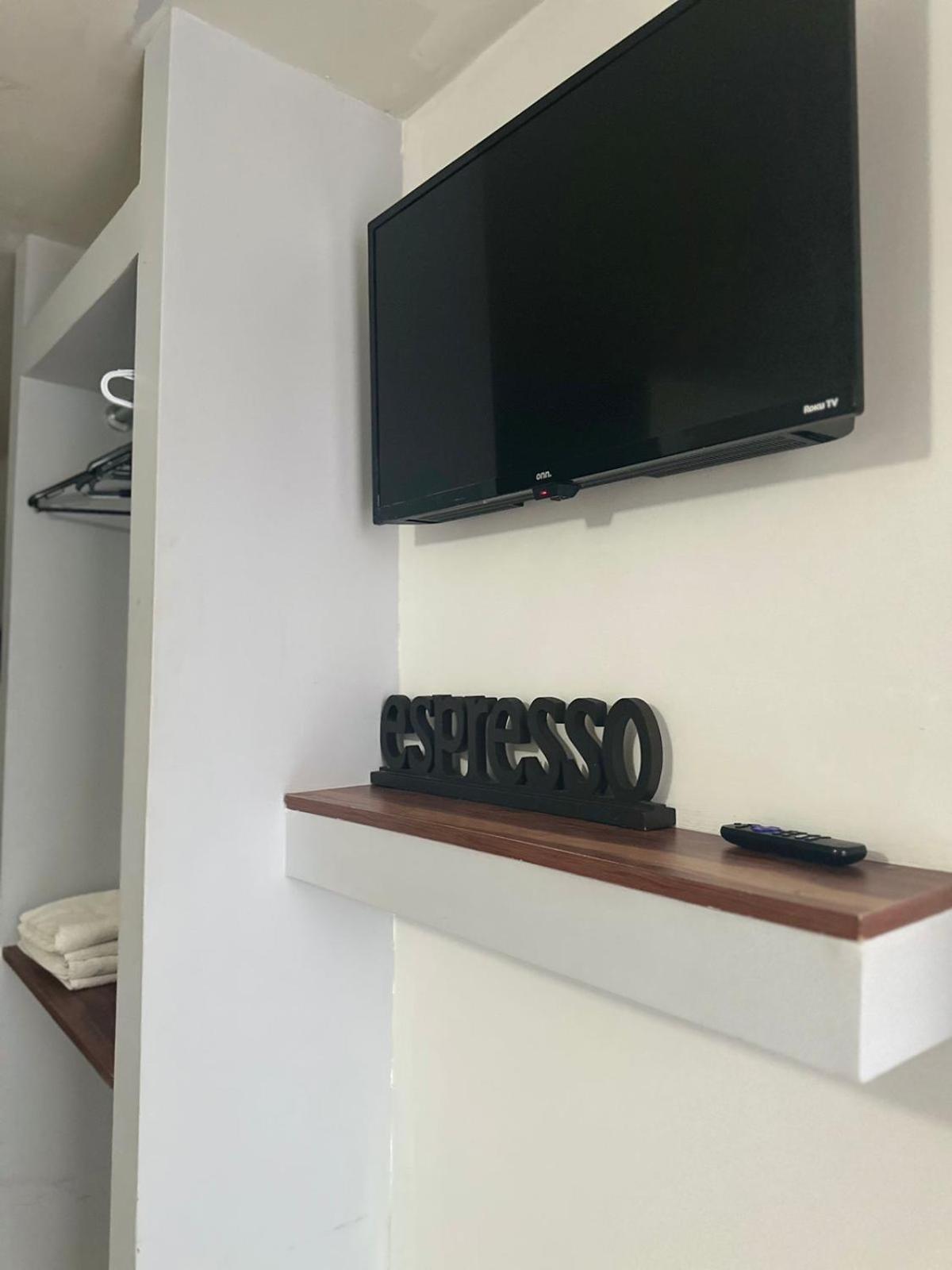 Apartamentos Ambassador ティファナ エクステリア 写真